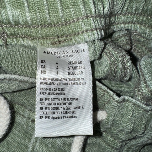 American Eagle Outfitters Olive Joggers. Size 4 - Picture 4 of 4